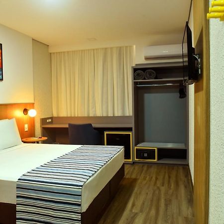Days Inn By Wyndham Cascavel Cascavel  Exterior photo