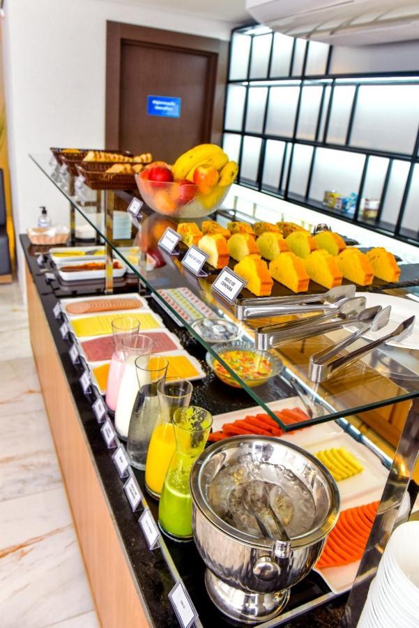 Days Inn By Wyndham Cascavel Cascavel  Exterior photo