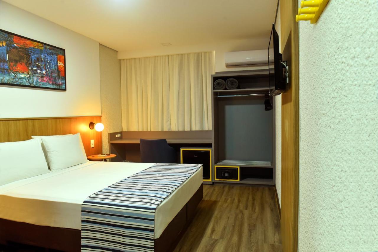 Days Inn By Wyndham Cascavel Cascavel  Exterior photo